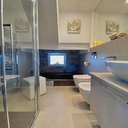 La Finestra Sul Mare Apartment *